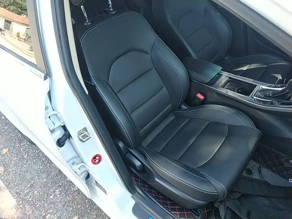 Geely Emgrand — миниатюра 25