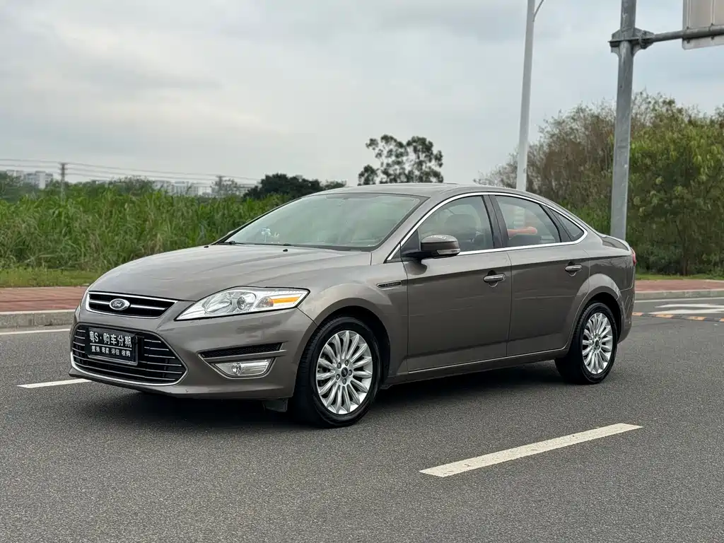 Ford Mondeo Zhisheng 2012