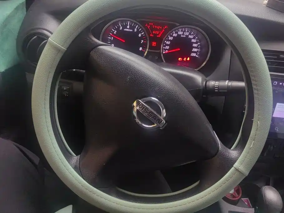 Nissan Livina — миниатюра 15