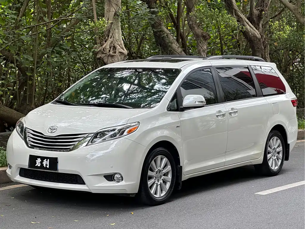 Toyota Sienna 2015 3.5L 4WD L