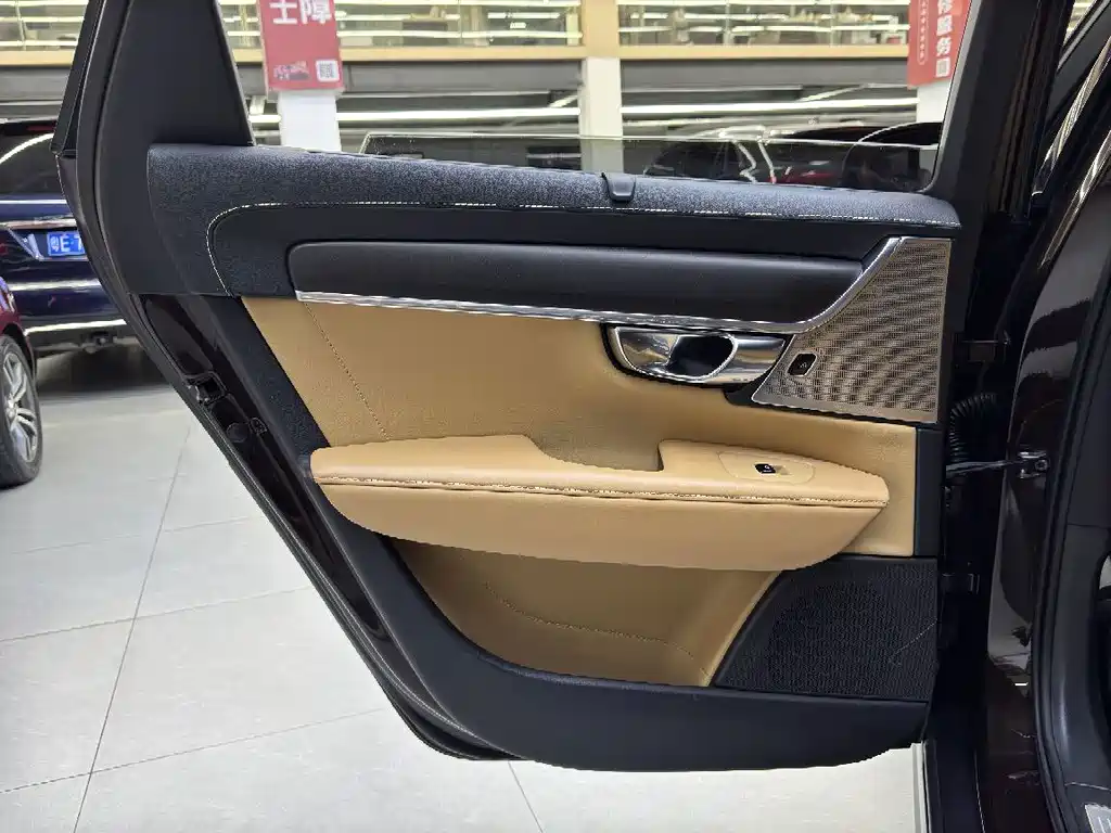 Volvo V90 — миниатюра 15
