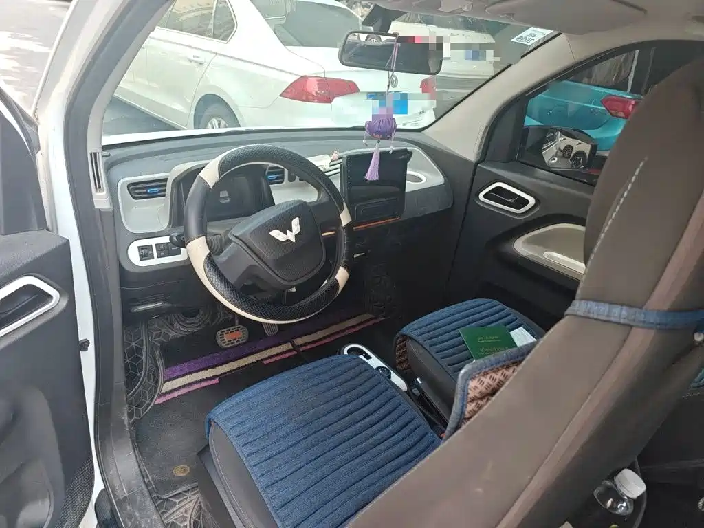 Wuling MINIEV — миниатюра 5