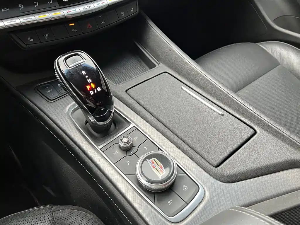 Cadillac CT5 2023 28T Luxury （ Standard ）