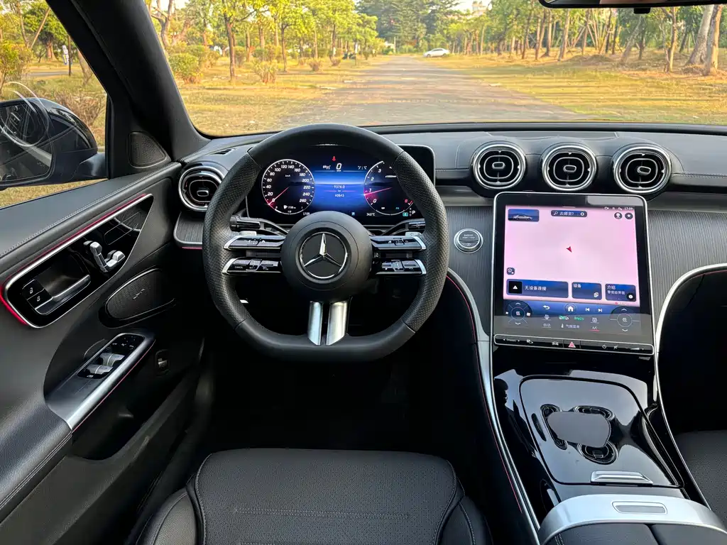 Mercedes-Benz C-Class — миниатюра 5
