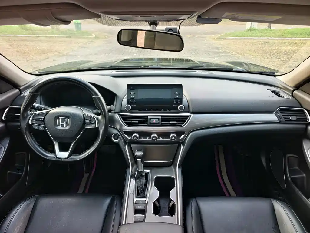 Honda Accord — миниатюра 6