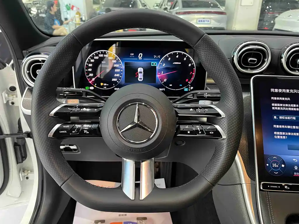 Mercedes-Benz C-Class — миниатюра 5