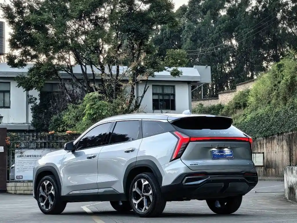 Geely Boyue L — миниатюра 9