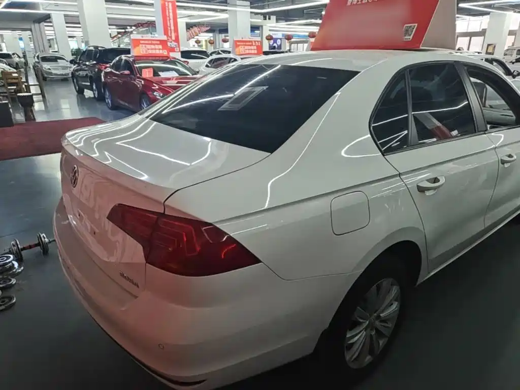 Volkswagen Bora — миниатюра 7