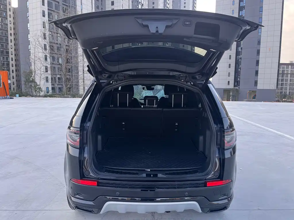 LAND ROVER DISCOVER SPORTS