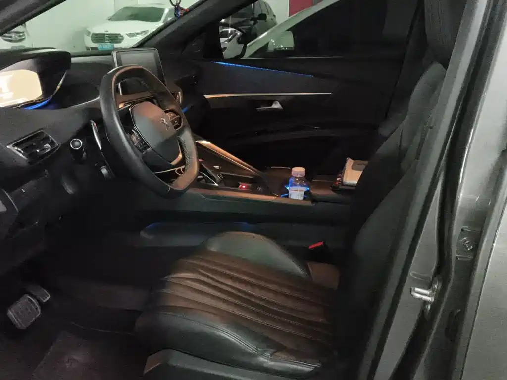 Peugeot 4008 — миниатюра 8