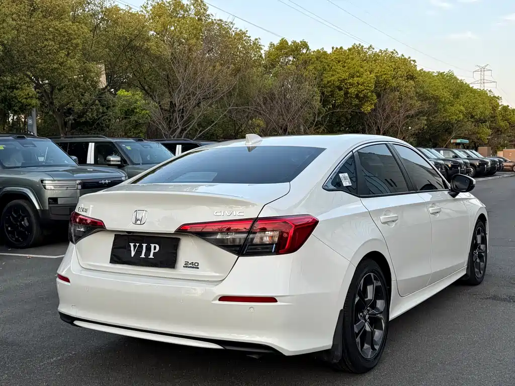 Honda Civic — миниатюра 10