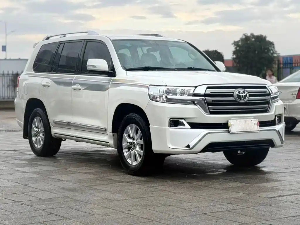 Toyota Land Cruiser — миниатюра 3