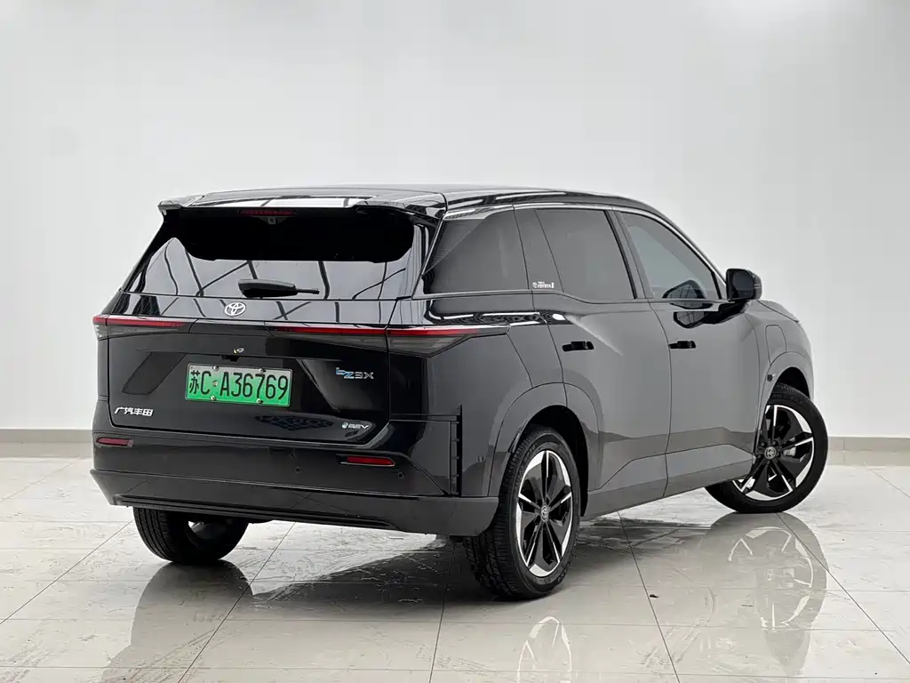 Toyota bZ3X — миниатюра 6