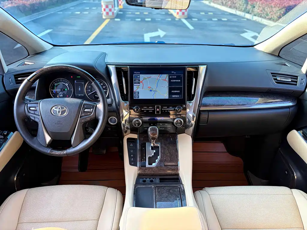 Toyota Vellfire — миниатюра 15
