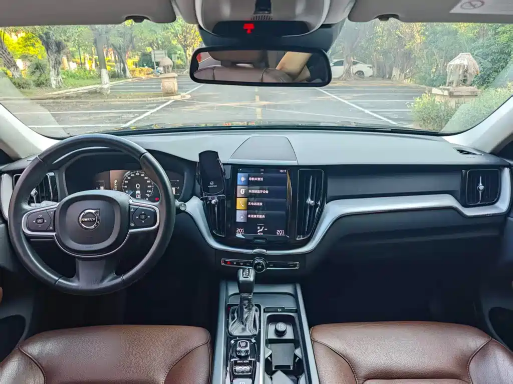 Volvo XC60 — миниатюра 5