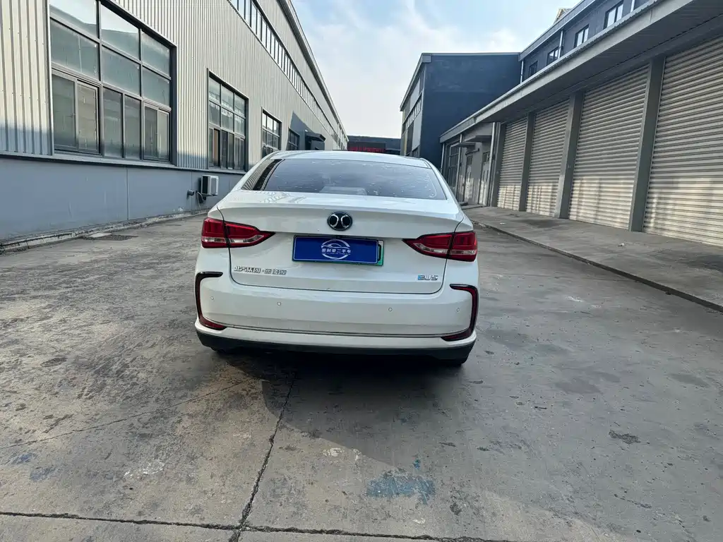 BAIC EU5 — миниатюра 5