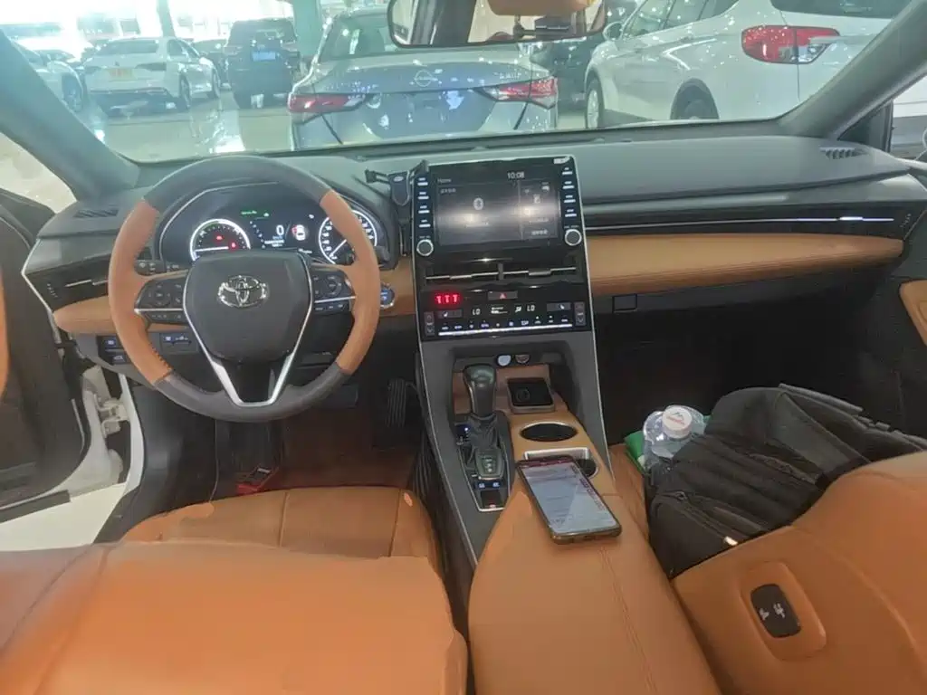 Toyota Avalon — миниатюра 10