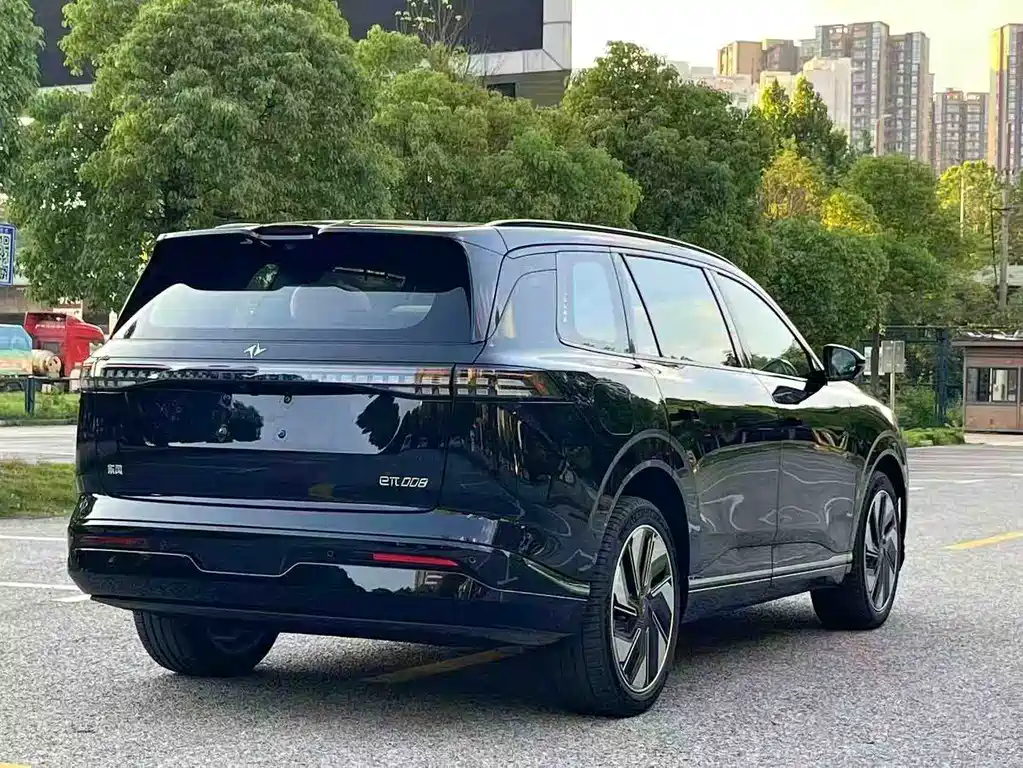 Dongfeng eπ008 2024 636Max Electric 6 мест
