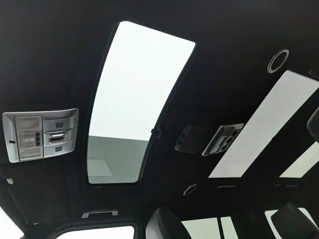 Land Rover Discovery — миниатюра 14