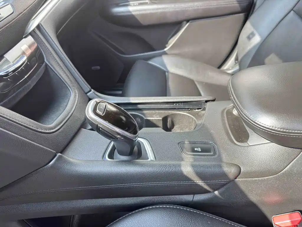 Cadillac XT5 — миниатюра 20