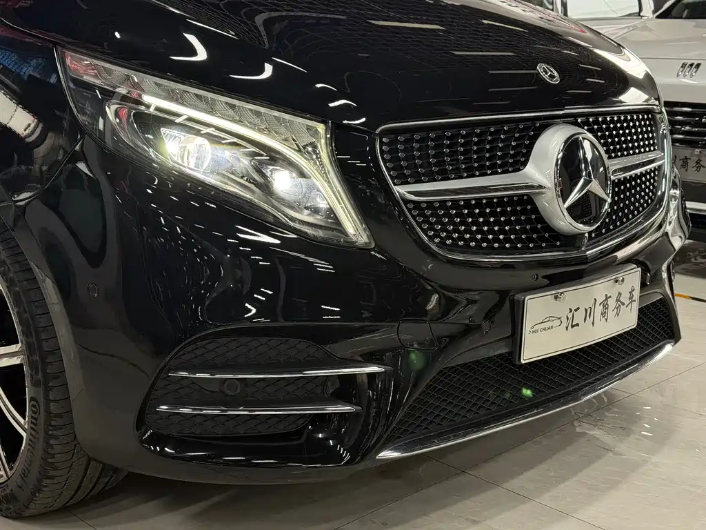 Mercedes-Benz V-Class — миниатюра 3