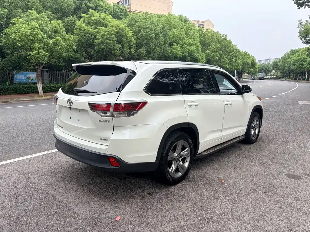 Toyota Highlander — миниатюра 5