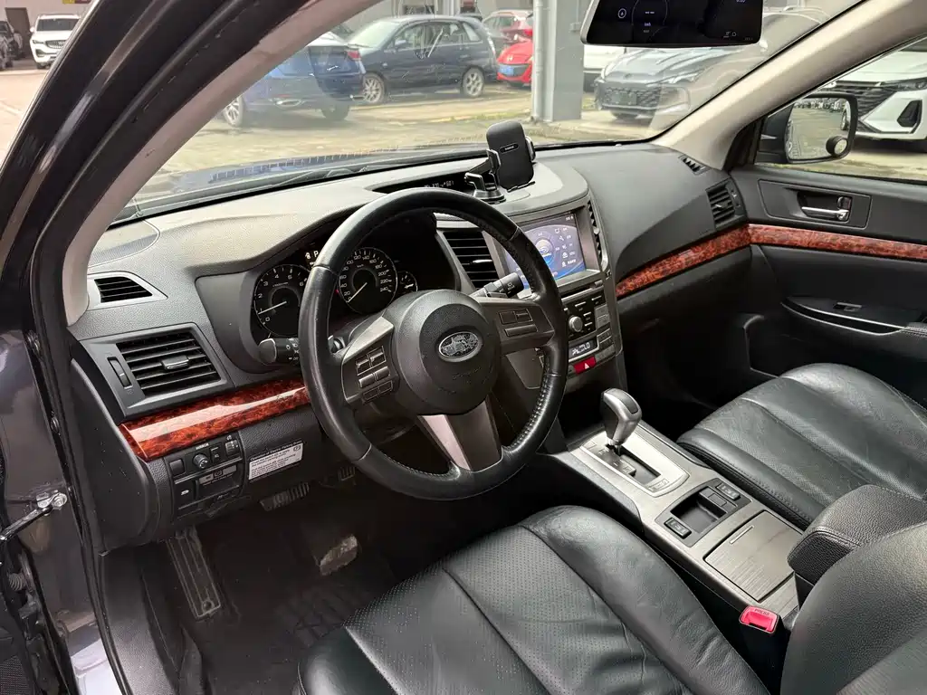 Subaru Outback — миниатюра 4