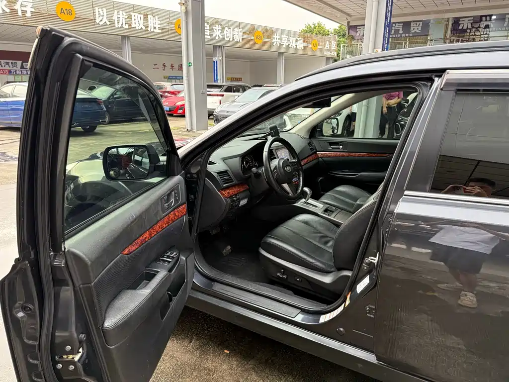 Subaru Outback — миниатюра 10