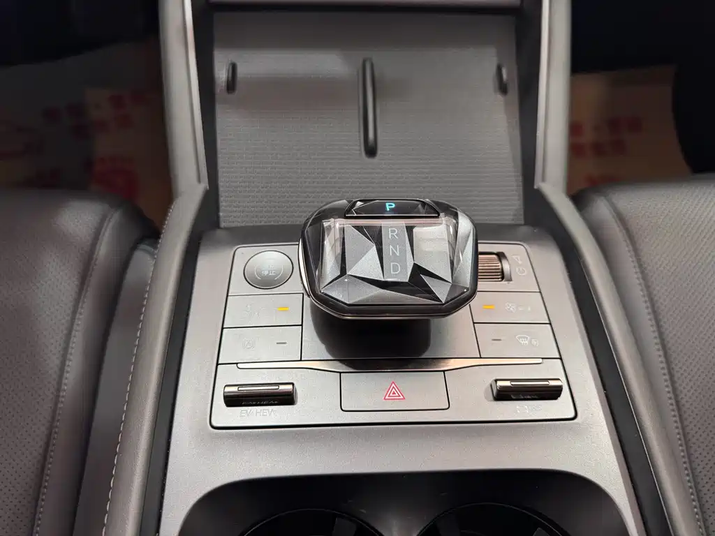 BYD Qin L — миниатюра 12