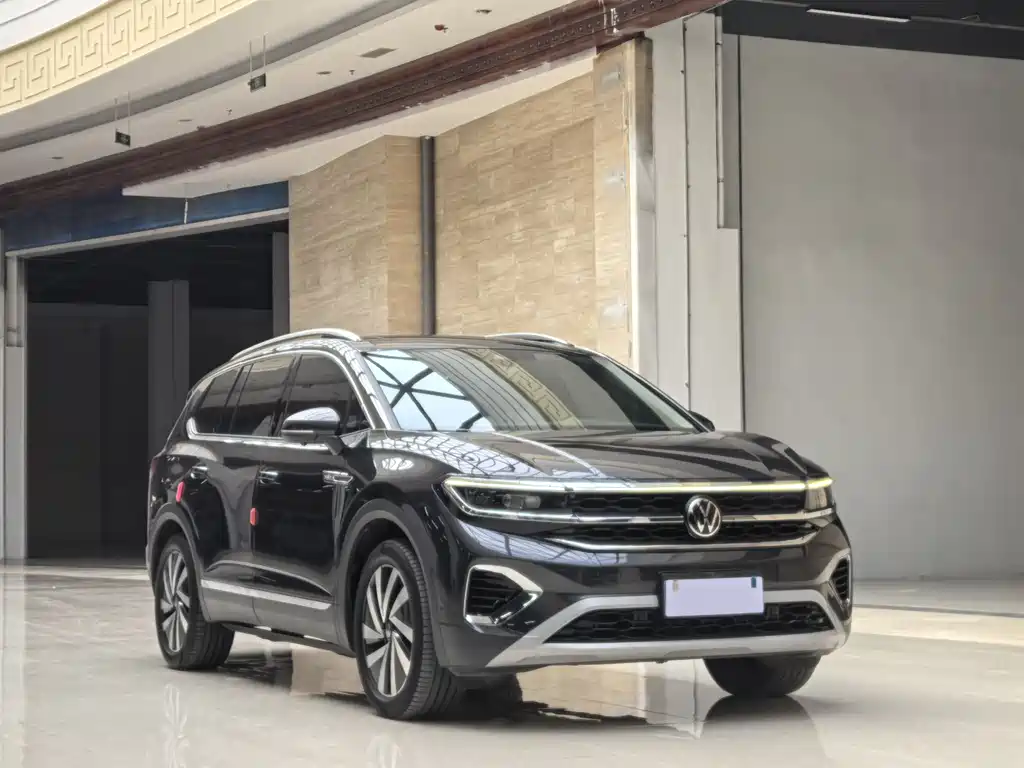 Volkswagen Viloran 2022 380TSI Luxury Pro 6 мест