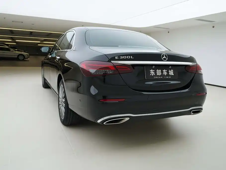 Mercedes-Benz E-Class — миниатюра 4