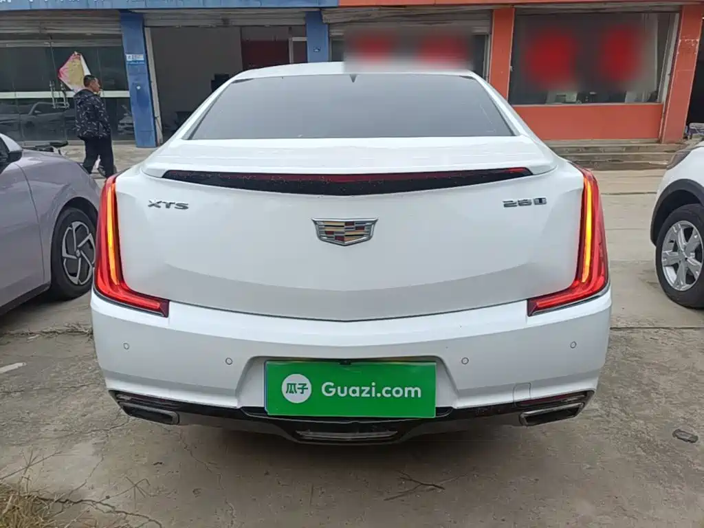 Cadillac XTS — миниатюра 6