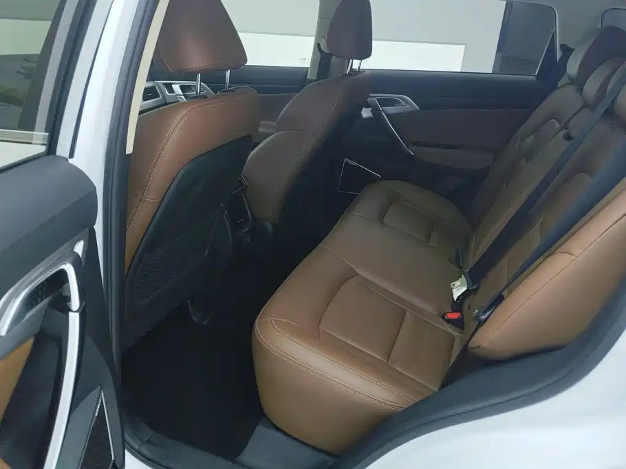 Geely Boyue — миниатюра 10