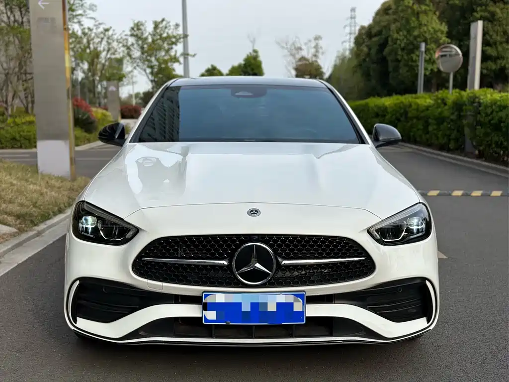 Mercedes-Benz C-Class — миниатюра 2