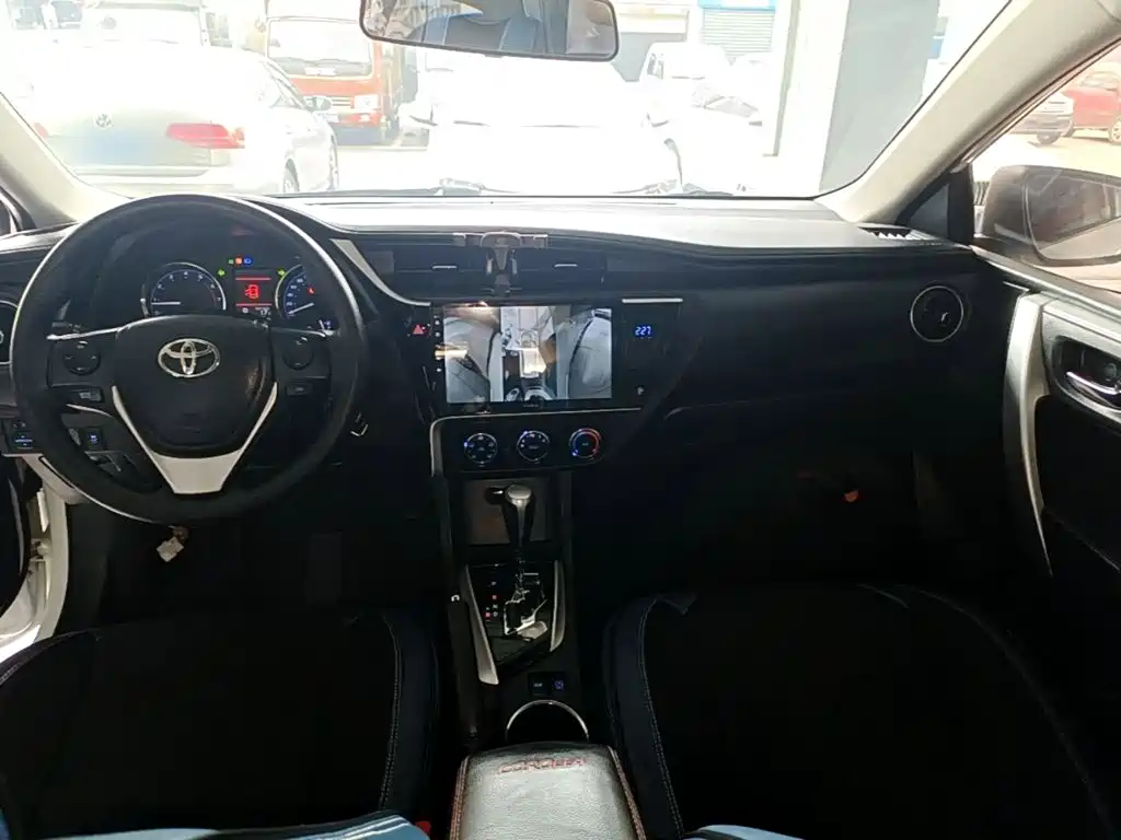 Toyota Corolla — миниатюра 10