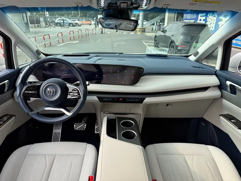 BUICK GL8 NEW ENERGY