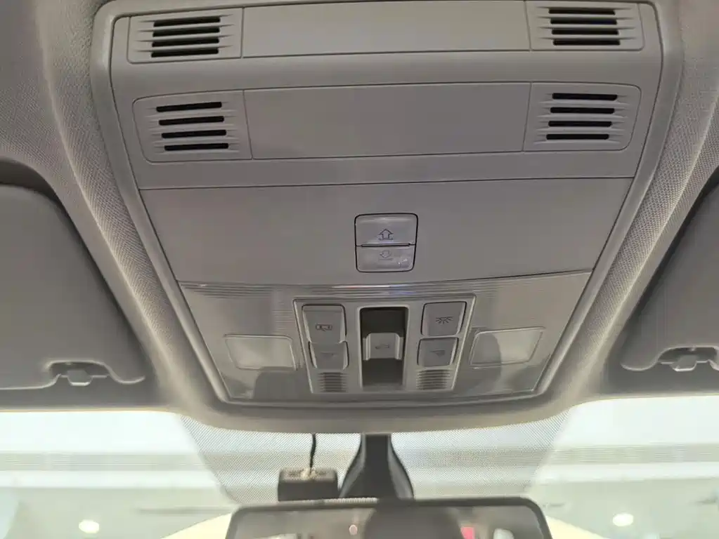 Skoda Karoq — миниатюра 17