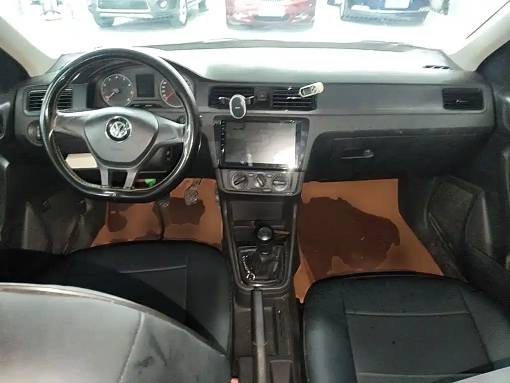 Volkswagen Santana — миниатюра 10