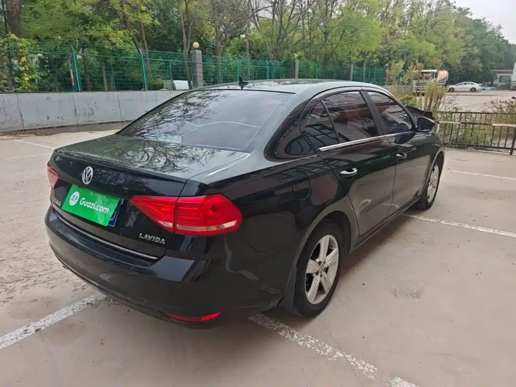 Volkswagen Lavida — миниатюра 7