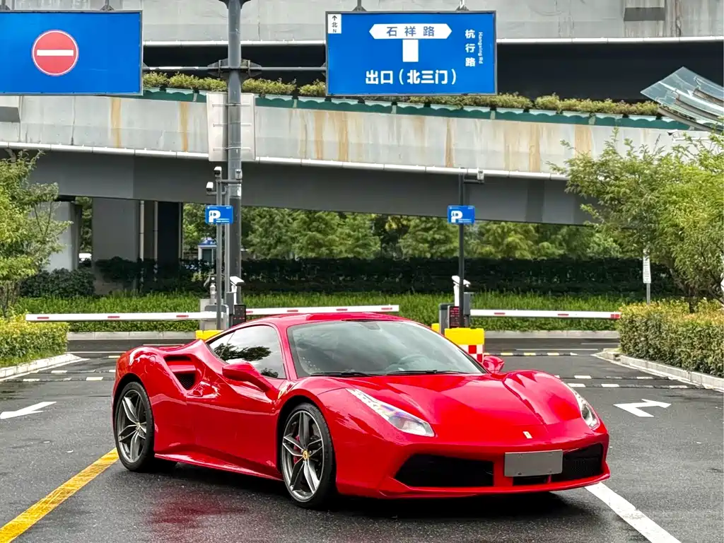 Ferrari 488 — миниатюра 2