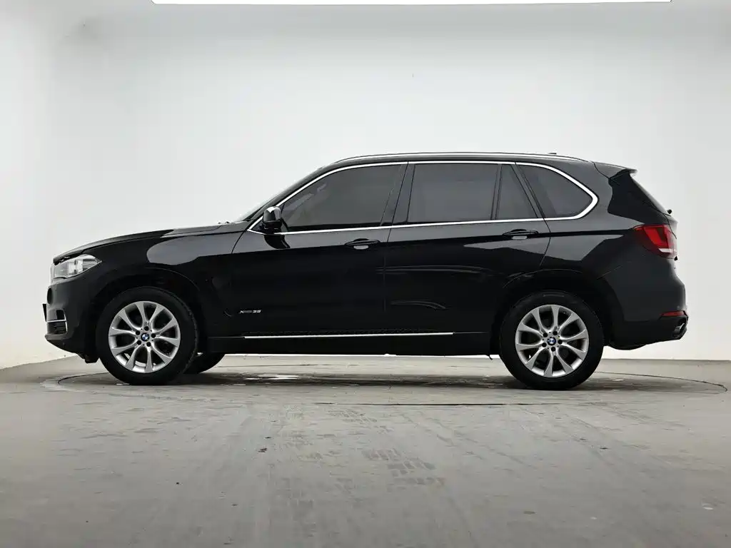 BMW X5 (Import) — миниатюра 5