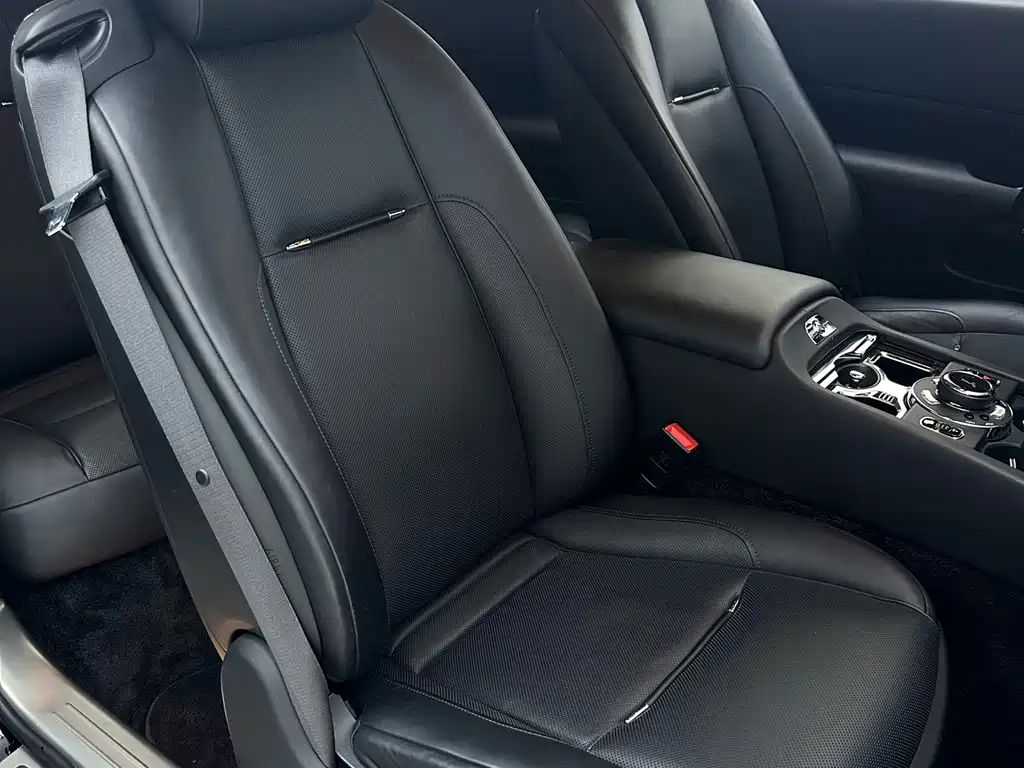 Rolls-Royce Wraith — миниатюра 11