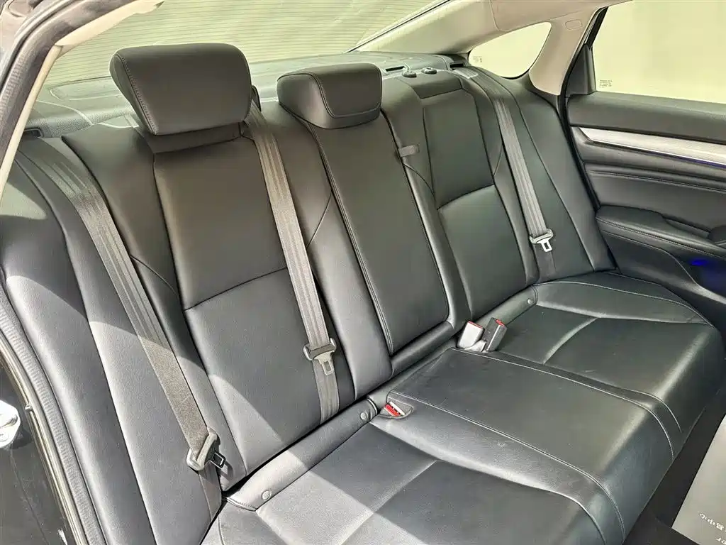 Honda Accord 2018 260TURBO Luxury VI