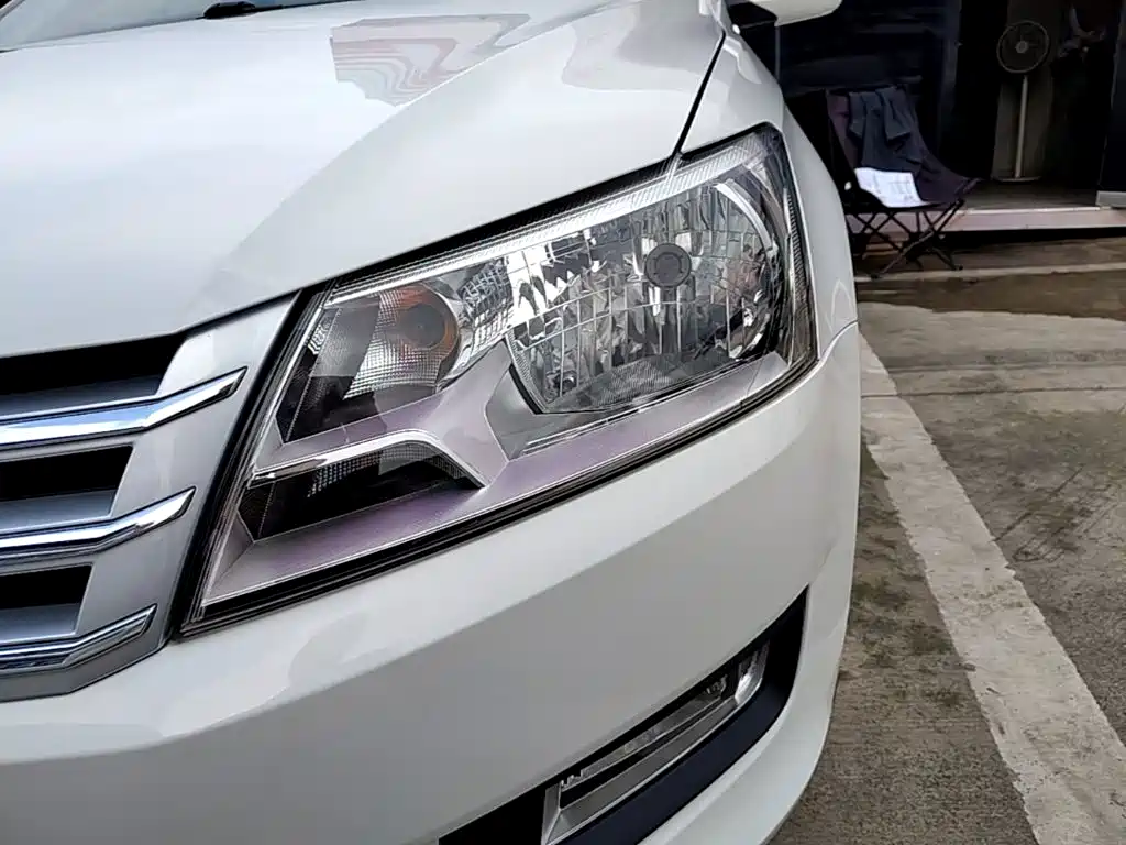 Volkswagen Santana — миниатюра 24