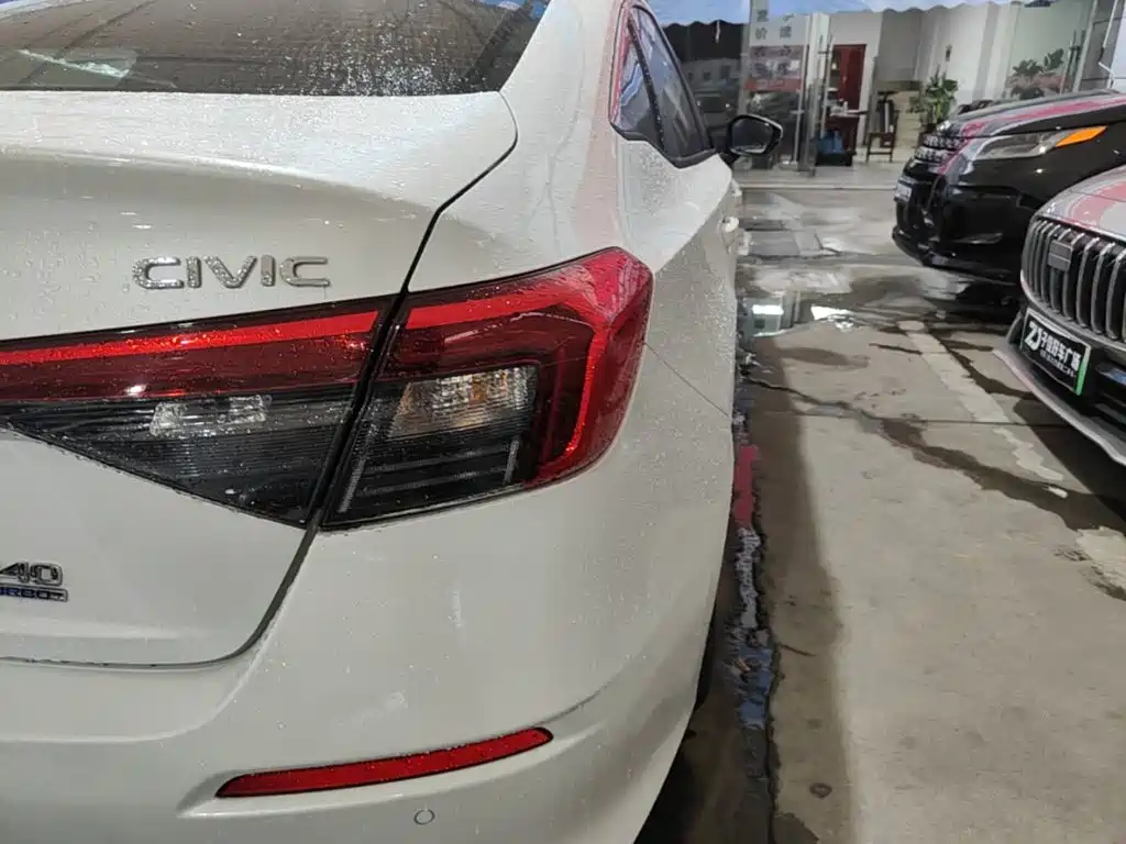 Honda Civic — миниатюра 8