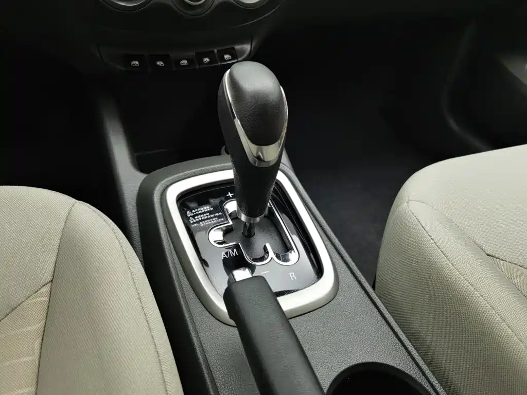 Chevrolet Sail — миниатюра 13