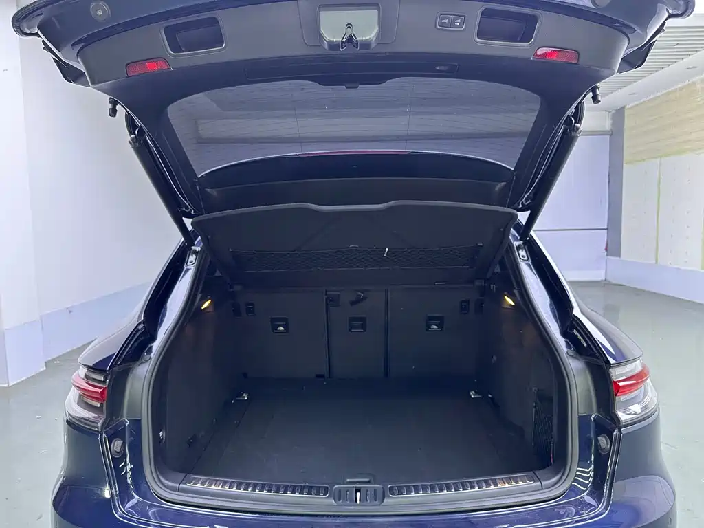 Porsche Macan — миниатюра 14