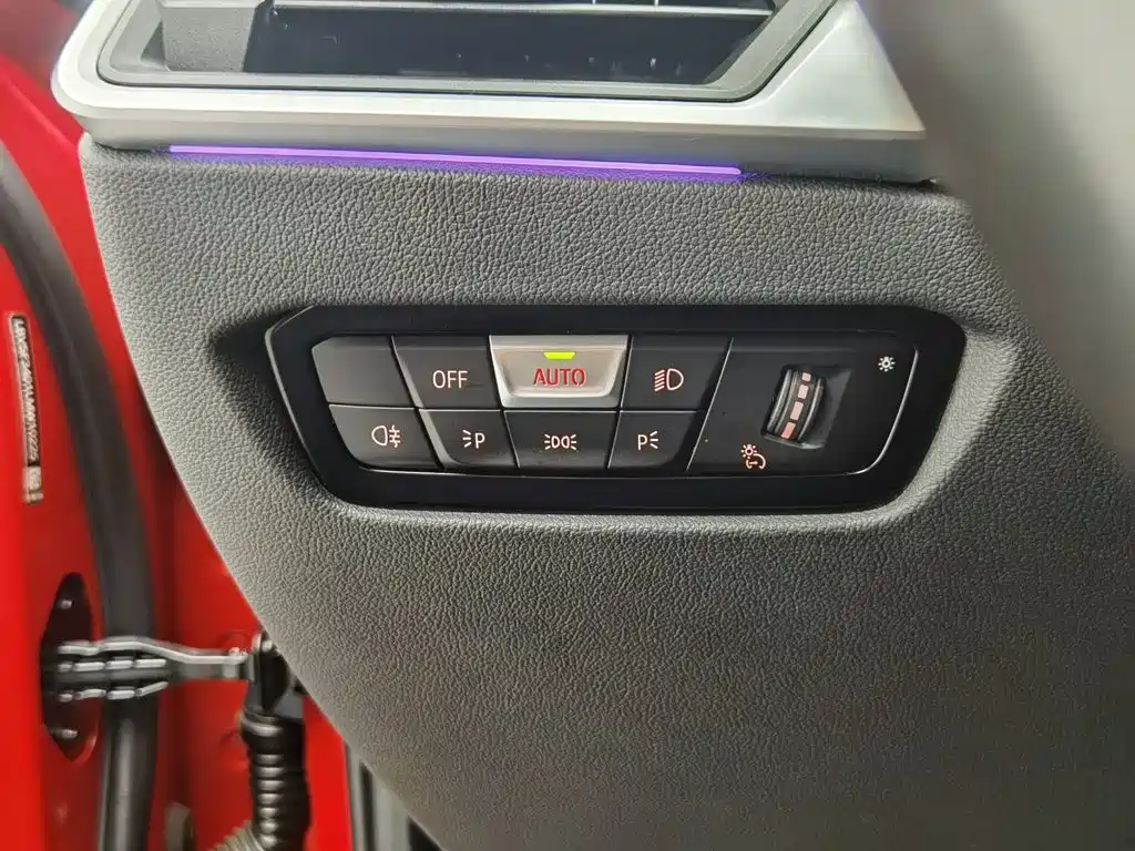 BMW 3 Series — миниатюра 21
