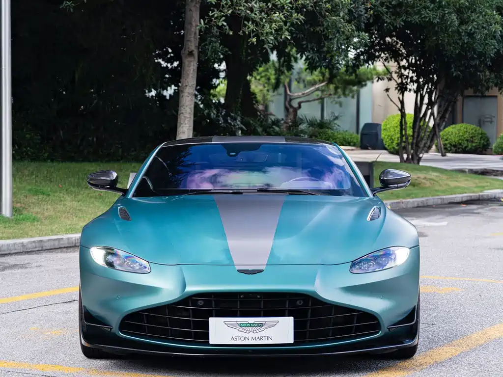 Aston Martin V8 Vantage — миниатюра 2