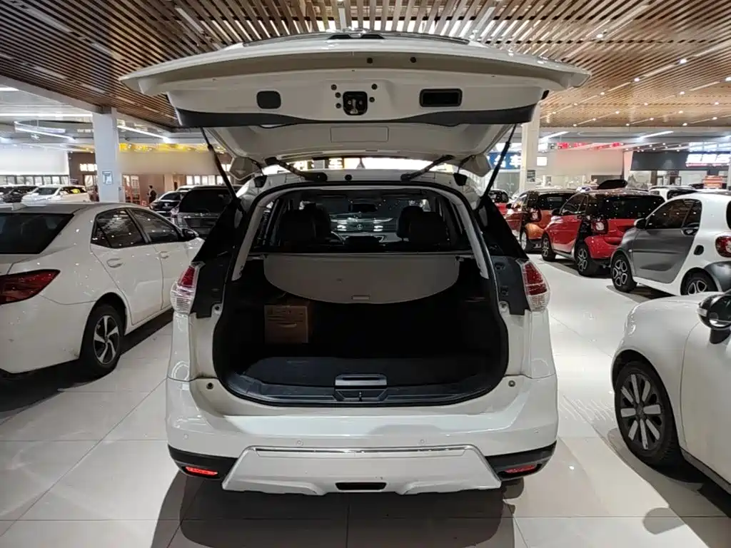 Nissan X-Trail — миниатюра 19